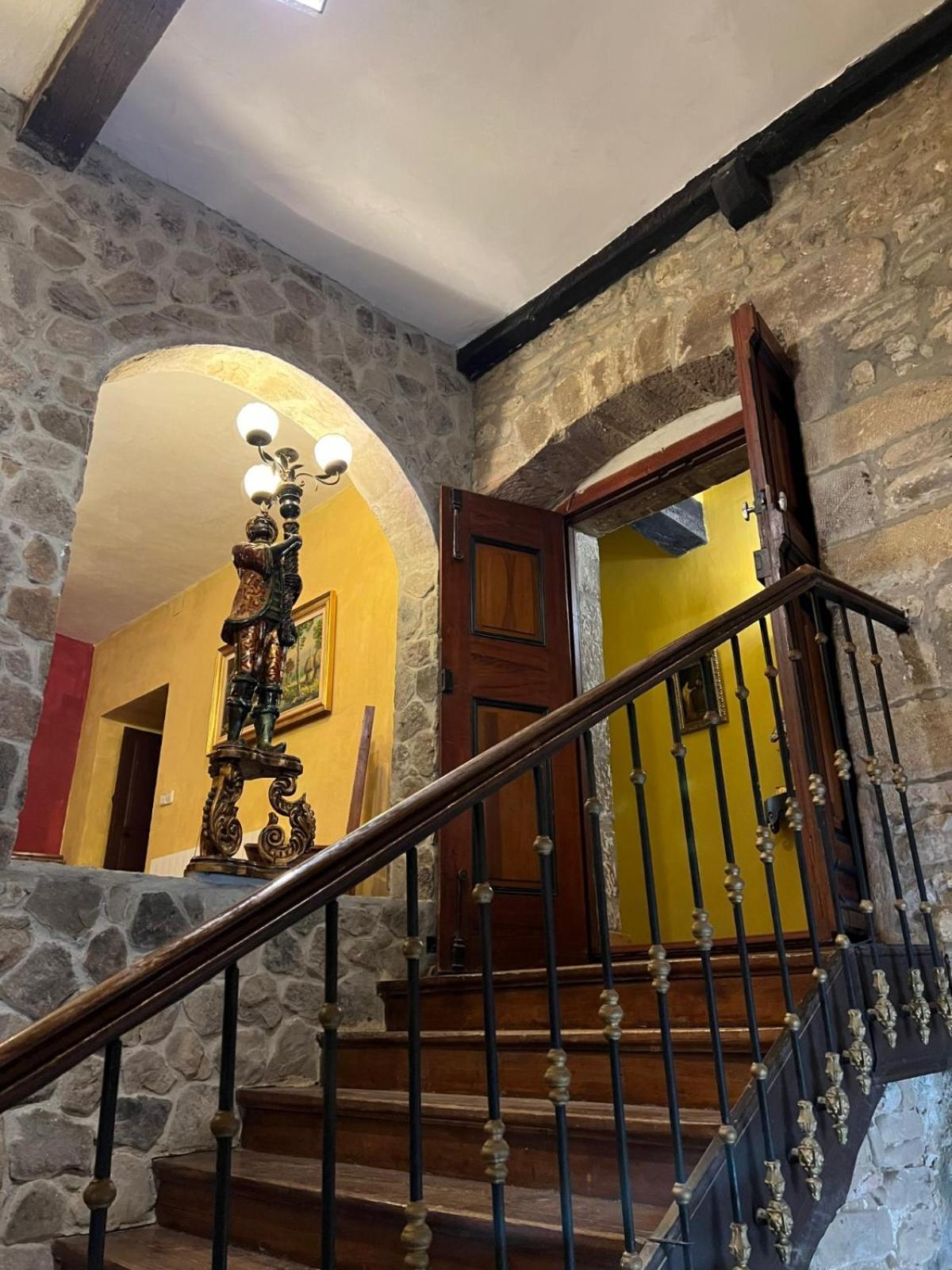 Palacio De Los Alvarado En Las Merindades El Ribero Εξωτερικό φωτογραφία